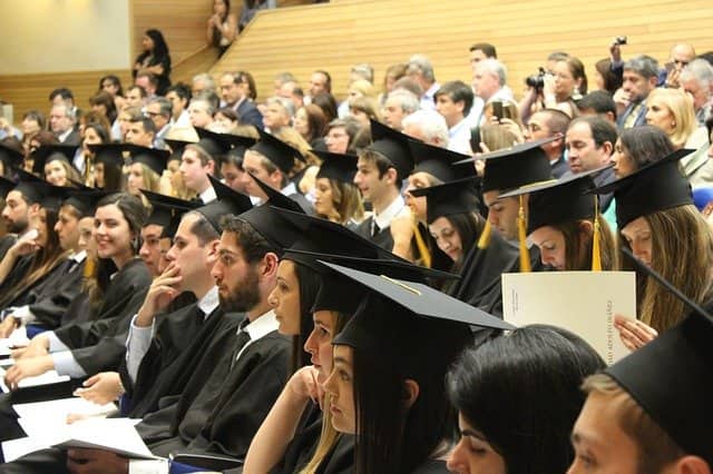 How to Build a Solid Relationship with Your College Tutor?
Image par <a href="https://pixabay.com/fr/users/marcela_net-9103609/?utm_source=link-attribution&utm_medium=referral&utm_campaign=image&utm_content=3990783">marcela_net</a> de <a href="https://pixabay.com/fr/?utm_source=link-attribution&utm_medium=referral&utm_campaign=image&utm_content=3990783">Pixabay</a>